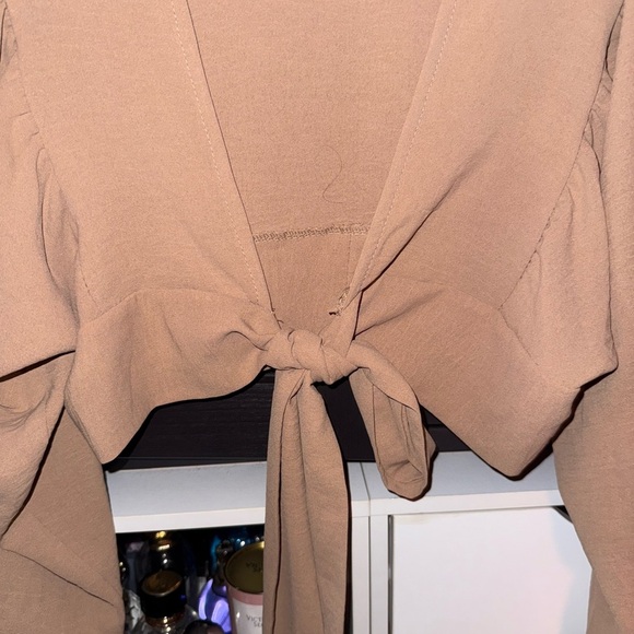 Boohoo Wide Sleeve Front Tie Cropped Sweater - Picture 4 of 6